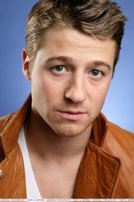 Ben McKenzie 17.jpg