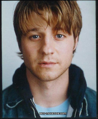 Ben McKenzie 2.jpg